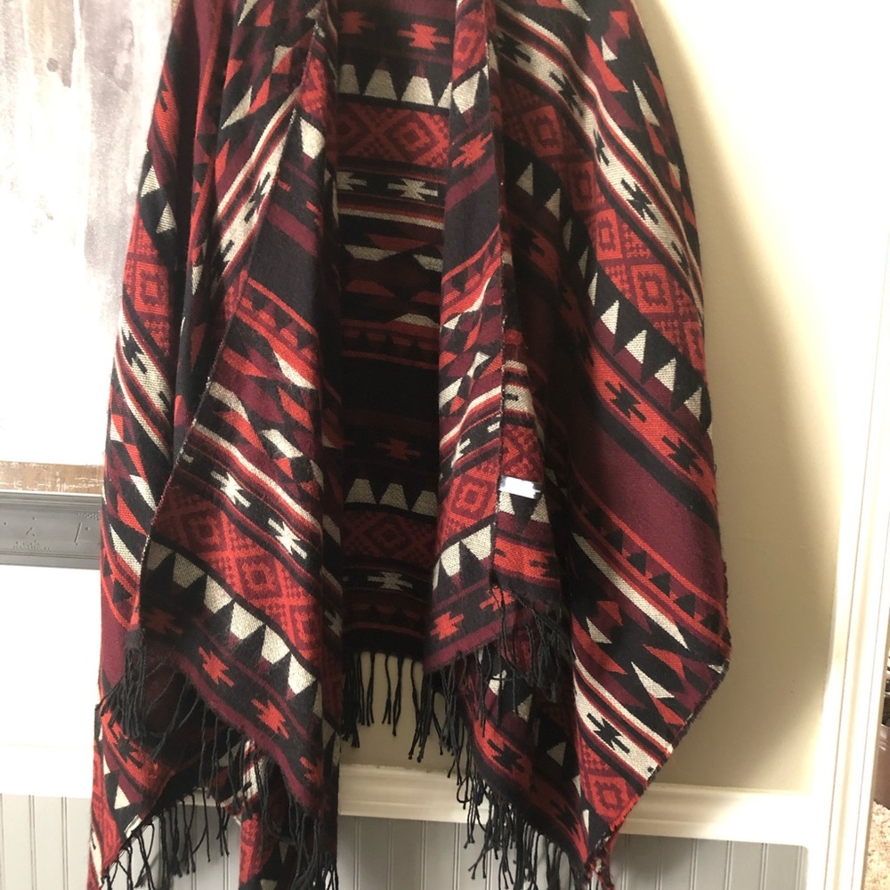 Southwest/ Aztec print fringe poncho/kimono.